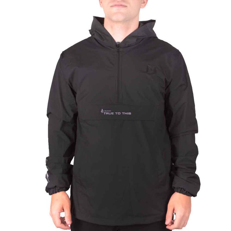 Anorak with outlet hood