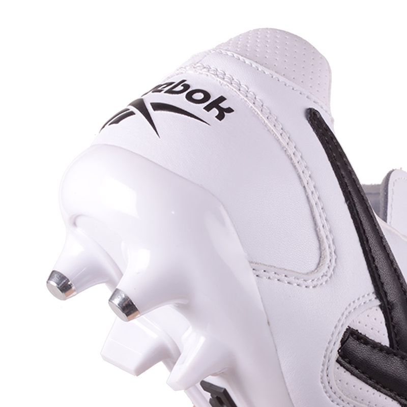 botines-reebok-essence-fg-al-futbol-campo-rbk1100bp1237